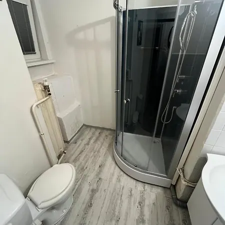 Old Town Apartment *